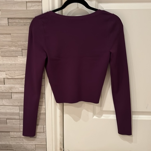SOLD!! New Wilfred Aritzia Purple Cropped Cardigan Sweater - Picture 2 of 5